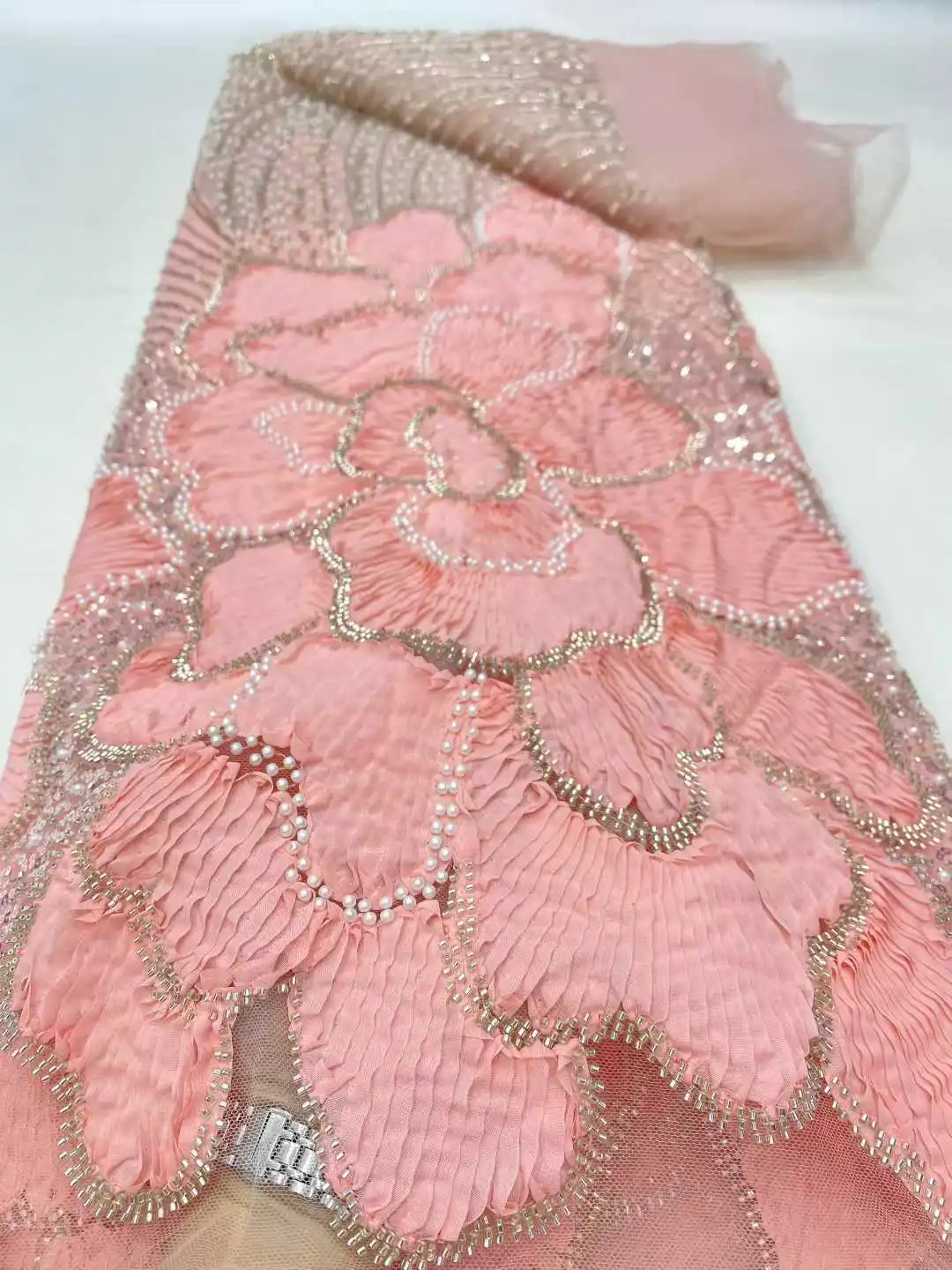 2026 Роскошная африканская кружевная ткань с блестками и бисером для жениха, высокое качество, французский тюль, кружевная ткань с вышивкой, нигерийская кружевная ткань
2026 Роскошная африканская кружевная ткань с блестками и бисером для жениха, высокое качество, французский тюль, кружевная ткань с вышивкой, нигерийская кружевная ткань