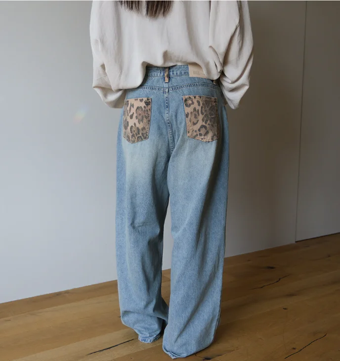 SML 2025 Summer women High Waist Wide Leg jeans streetwear trousers Back Leopard pocket Blue denim pants womens (XH66645 
SML 2025 Summer women High Waist Wide Leg jeans streetwear trousers Back Leopard pocket Blue denim pants womens (XH66645