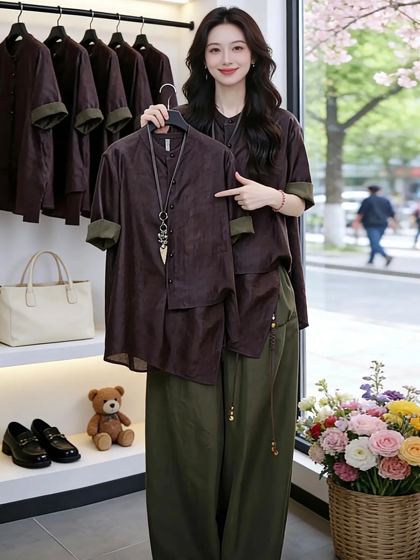 Summer New Women's Shirt Set High Waist Wide Leg Pants Two-Piece Suit Versatile Loose Fit V-Neck Short Sleeve Casual Fashion
Summer New Women's Shirt Set High Waist Wide Leg Pants Two-Piece Suit Versatile Loose Fit V-Neck Short Sleeve Casual Fashion