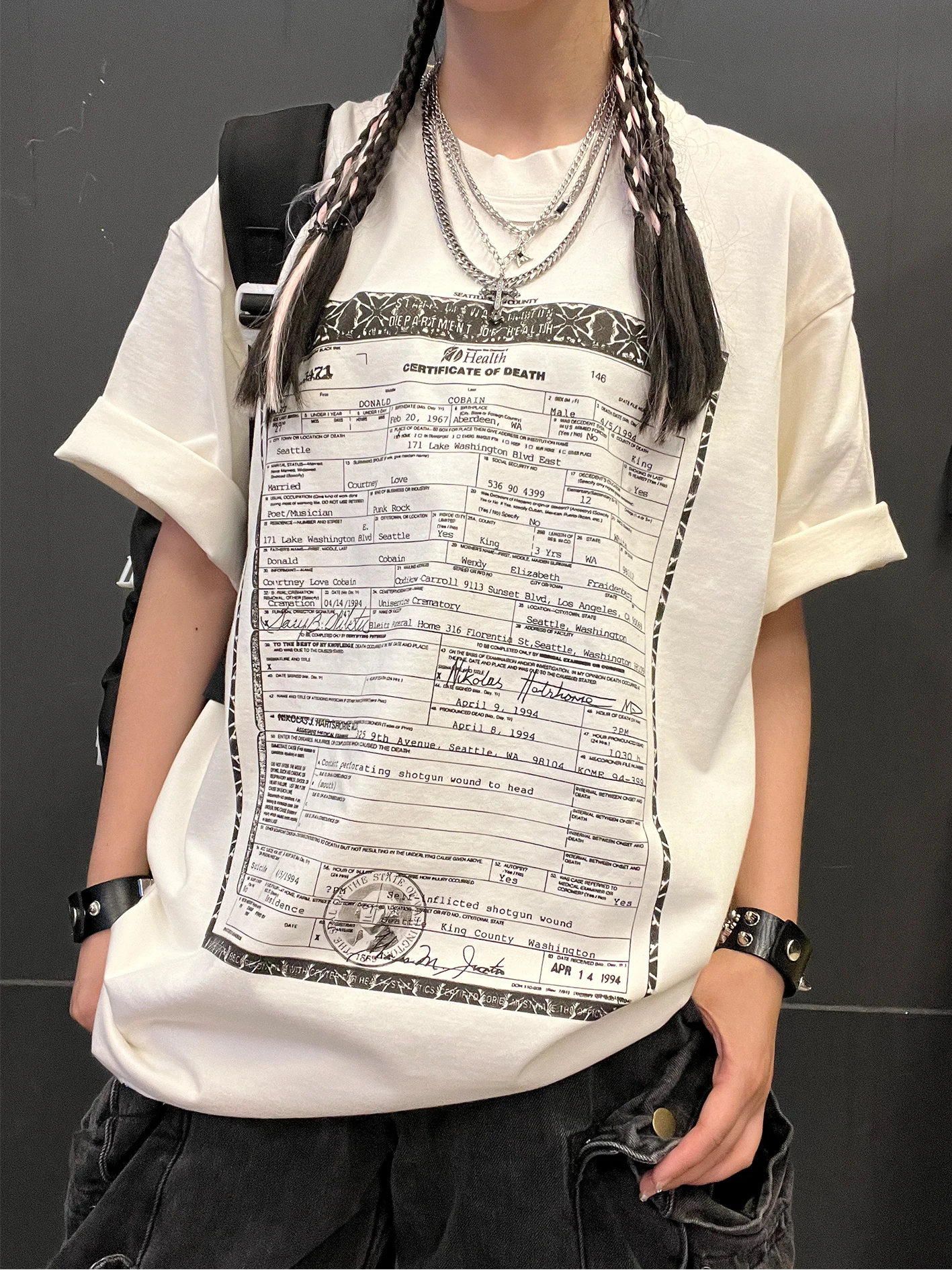 Heavier 330G American Retro Oldschool Poster Short Sleeve T-shirt by Wang Studio High-End Feel Half Sleeve Vintage Rock Poster
Heavier 330G American Retro Oldschool Poster Short Sleeve T-shirt by Wang Studio High-End Feel Half Sleeve Vintage Rock Poster