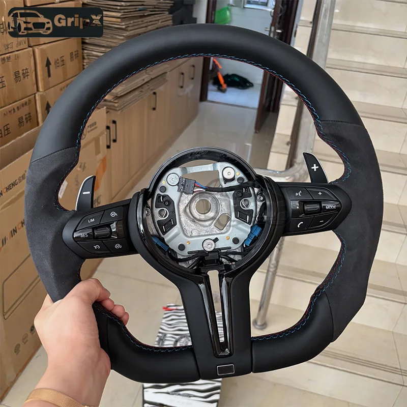 Дизайн руля из алькантары для BMW F30 F20 F22 F23 F33 F34 F48 X5 F15 X1 X3 F25 M3 F80 E90 E70 E84
Дизайн руля из алькантары для BMW F30 F20 F22 F23 F33 F34 F48 X5 F15 X1 X3 F25 M3 F80 E90 E70 E84