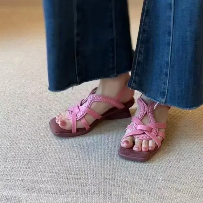 Vintage Square Toe Cutout Woven Open Toe Roman Fashion Versatile Sandals for Women
Vintage Square Toe Cutout Woven Open Toe Roman Fashion Versatile Sandals for Women