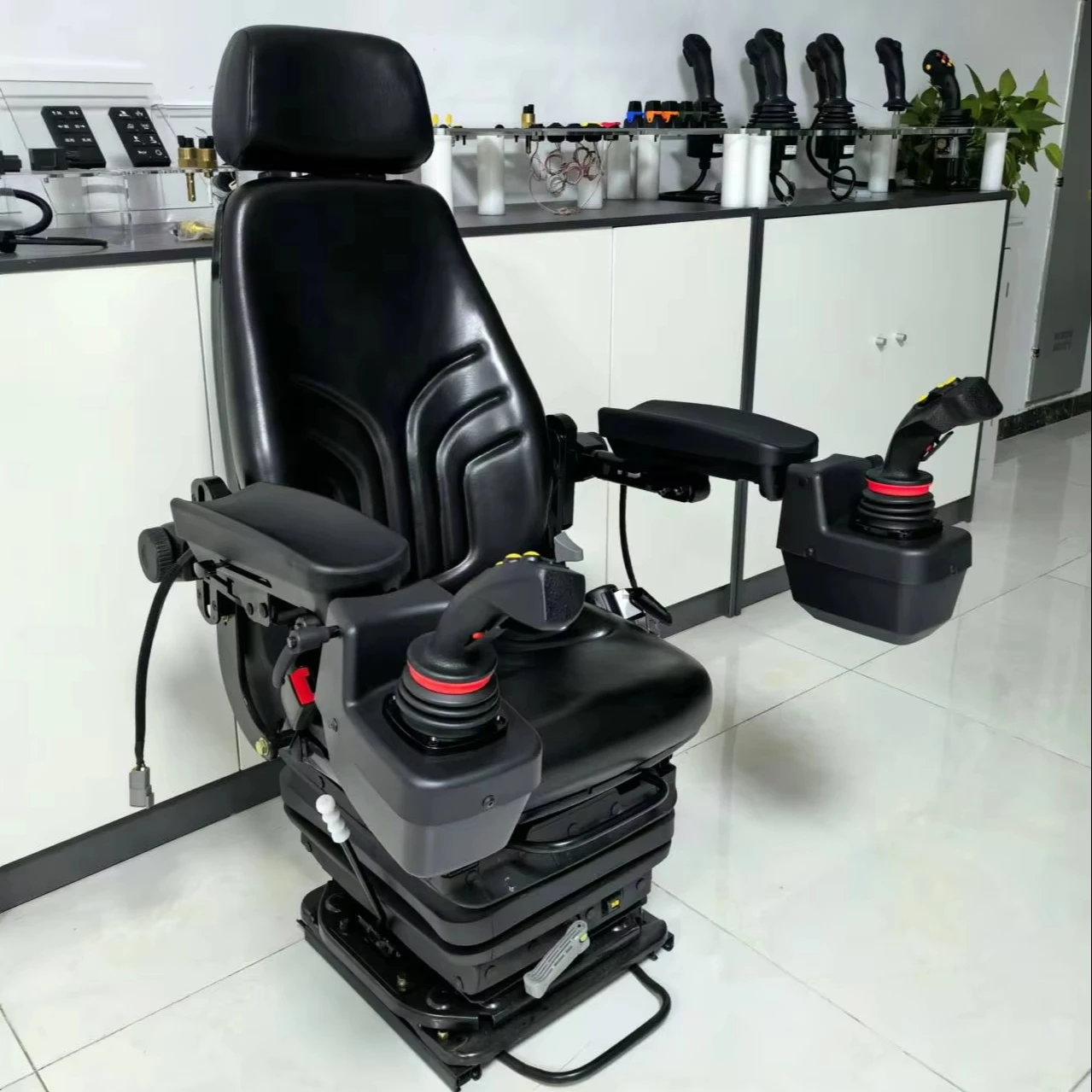 CITOON Construction Machinery Armrests Joystick Boxes-Multi-Axial Adjustable Black Plastic/Alloy Material Off-Road/Heavy Part
CITOON Construction Machinery Armrests Joystick Boxes-Multi-Axial Adjustable Black Plastic/Alloy Material Off-Road/Heavy Part