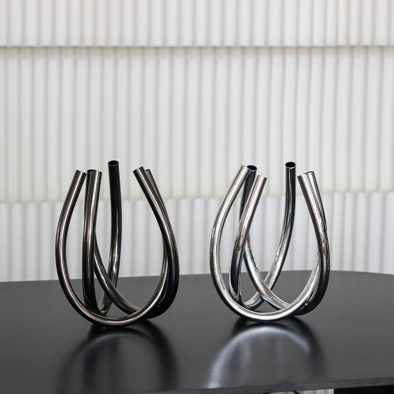 Creative Modern Minimalist U-Shaped Metal Flower Arranger Scandinavian Stainless Steel Vase Decorative Vase Home Knick-Knacks
Creative Modern Minimalist U-Shaped Metal Flower Arranger Scandinavian Stainless Steel Vase Decorative Vase Home Knick-Knacks