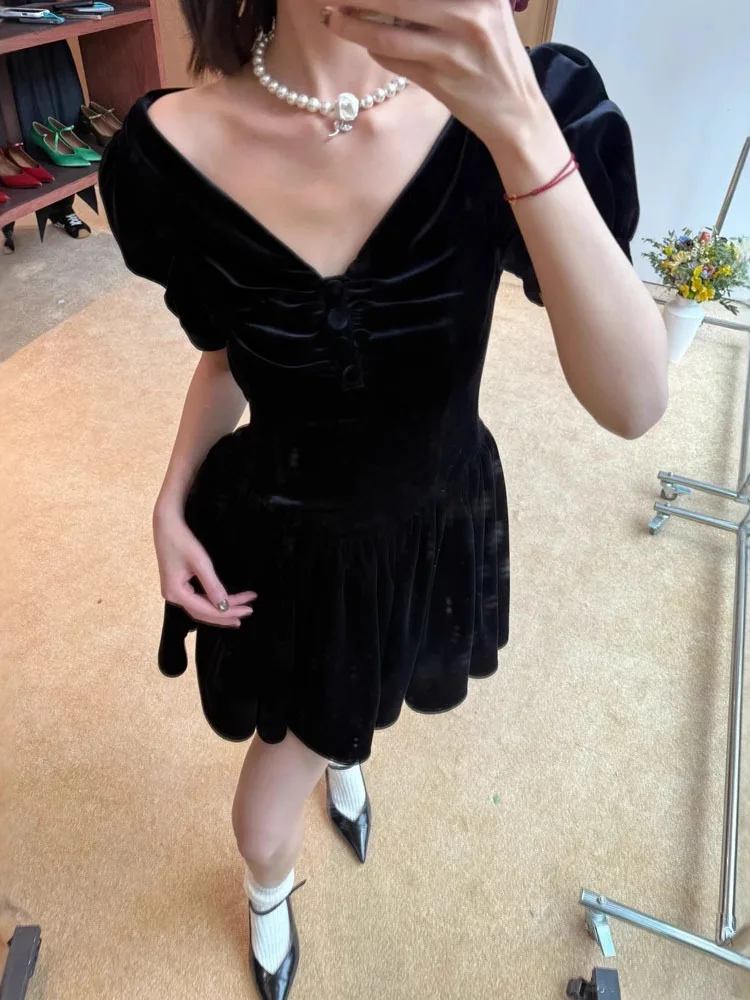 Sweet Girl Bubble Sleeve Drawstring V-neck Dress Casual Style High Waist Polyurethane Elastic Fiber Short Sleeve Dress
Sweet Girl Bubble Sleeve Drawstring V-neck Dress Casual Style High Waist Polyurethane Elastic Fiber Short Sleeve Dress
