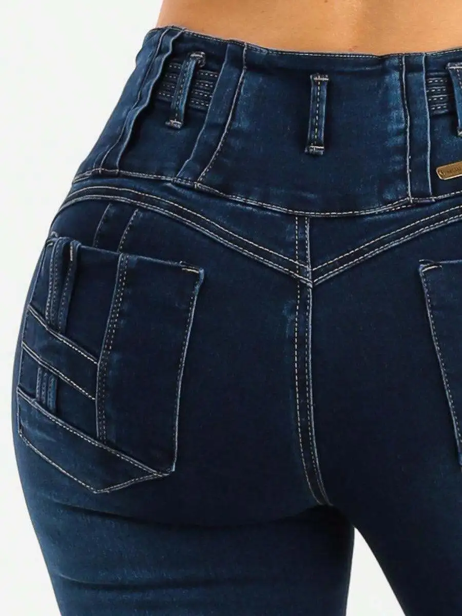High Waist Stretch Denim Capris Dark Blue Butt Lift
High Waist Stretch Denim Capris Dark Blue Butt Lift