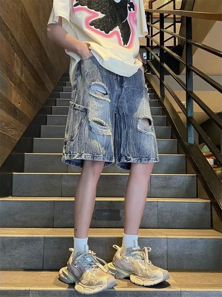 Short Jeans Pants for Men Loose with Pockets Straight Wide Man Denim Shorts Half Baggy Long Ripped Bermuda Emo Streetwear Retro
Short Jeans Pants for Men Loose with Pockets Straight Wide Man Denim Shorts Half Baggy Long Ripped Bermuda Emo Streetwear Retro