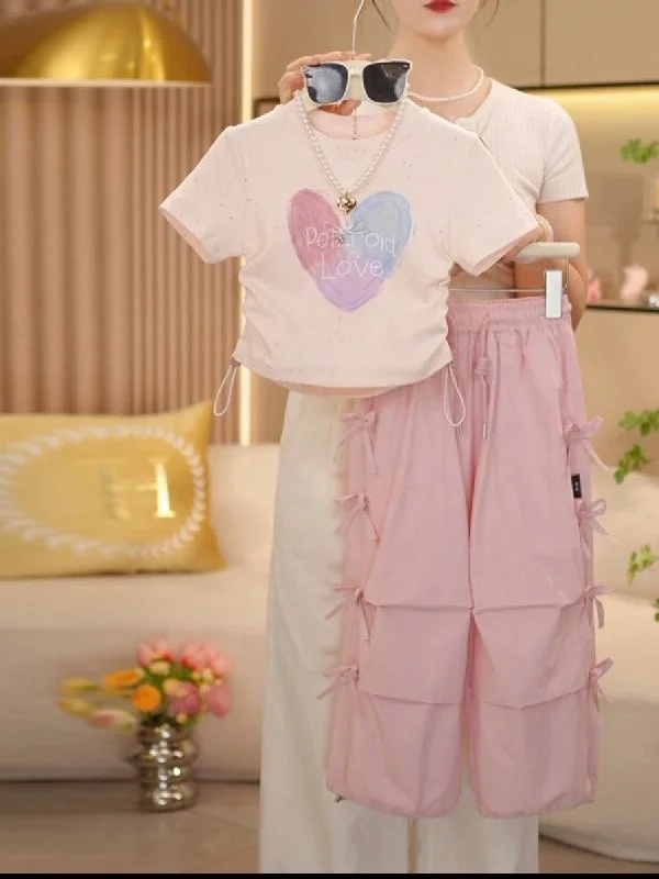 Милая крутая летняя одежда для девочек, новый дизайн Dstring Heart ort Sve, розовая рабочая одежда с галстуком-бабочкой, брюки, комплект из двух предметов, детская одежда
Милая крутая летняя одежда для девочек, новый дизайн Dstring Heart ort Sve, розовая рабочая одежда с галстуком-бабочкой, брюки, комплект из двух предметов, детская одежда