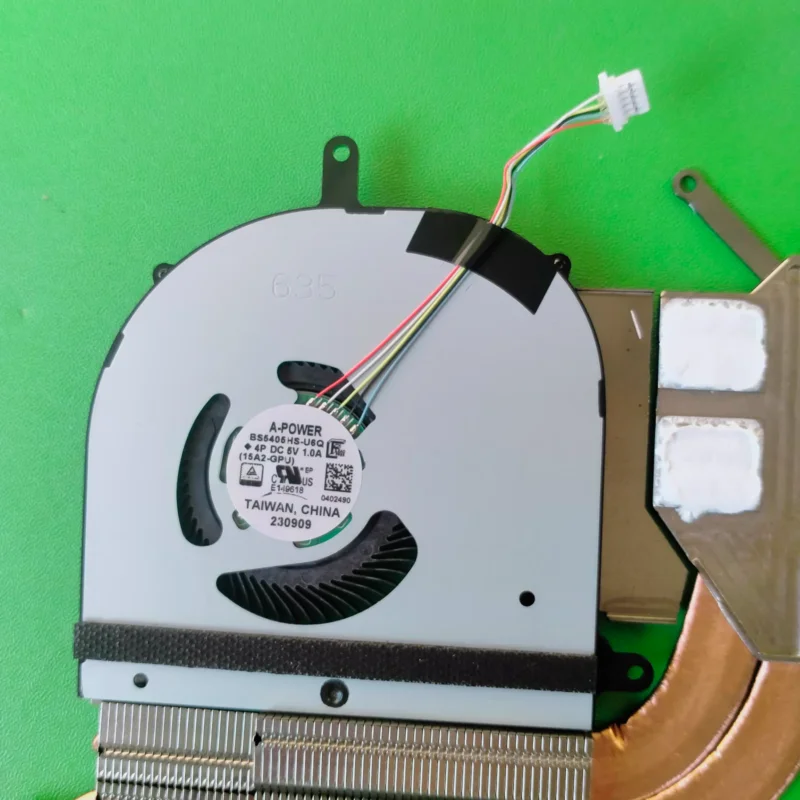 Оригинальный охлаждающий вентилятор для графического процессора MSI BS5405HS-U6Q DC5V 1.0A MS-15A2
Оригинальный охлаждающий вентилятор для графического процессора MSI BS5405HS-U6Q DC5V 1.0A MS-15A2