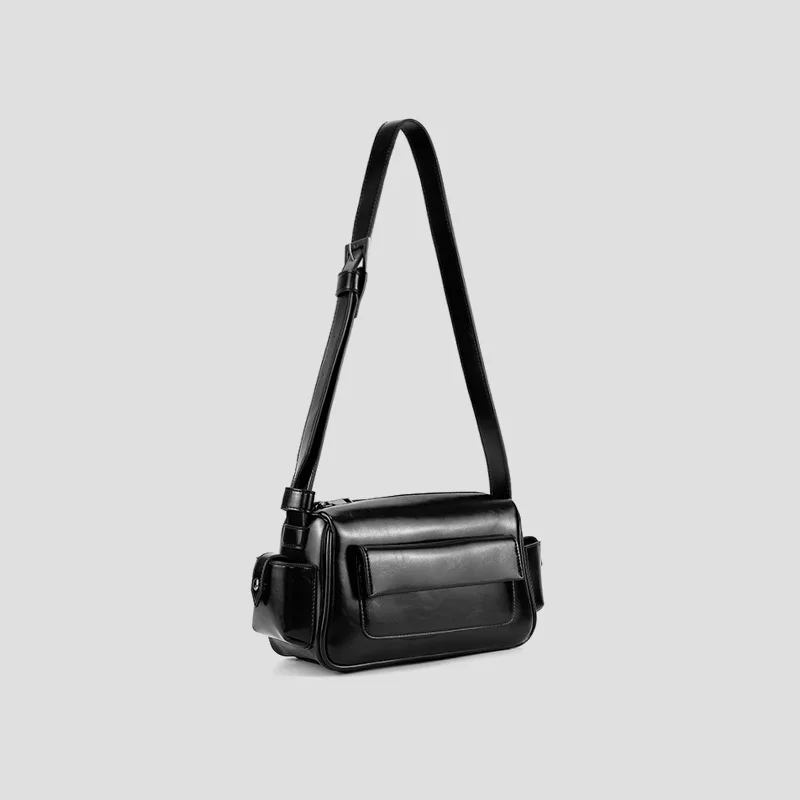 Large Capacity Black Bag Women's New Wide Shoulder Strap Single Shoulder Crossbody Bag High Quality Small Commuter Bag
Large Capacity Black Bag Women's New Wide Shoulder Strap Single Shoulder Crossbody Bag High Quality Small Commuter Bag
