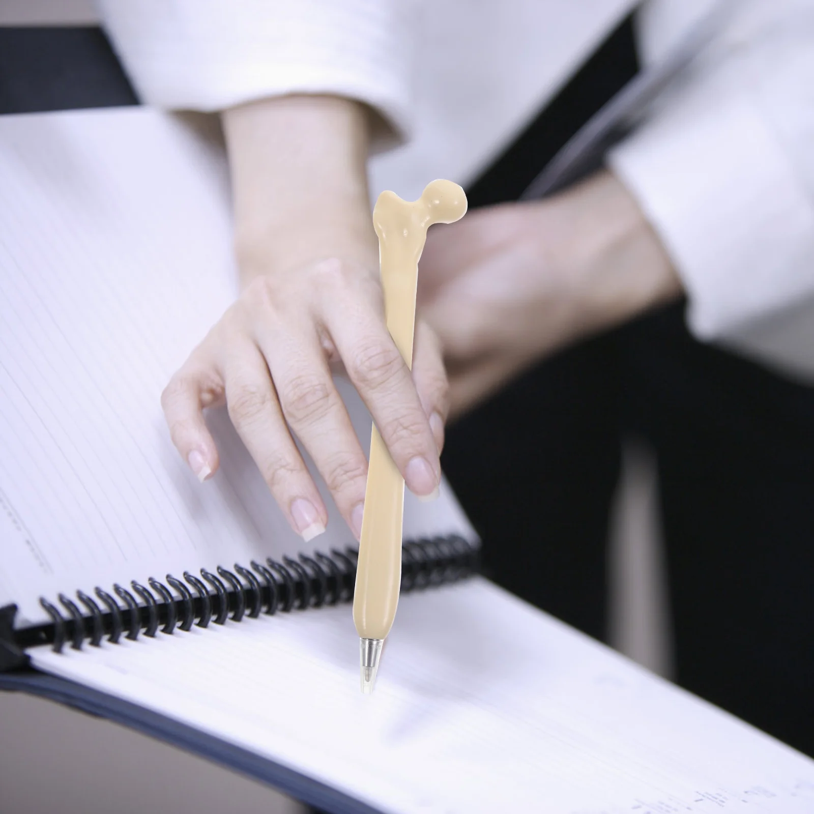 8pcs Shaped Ballpoint Smooth Writing For Students Lifelike Bone Design Pens Portable Office Supplies Quick Dry Ink 
8pcs Shaped Ballpoint Smooth Writing For Students Lifelike Bone Design Pens Portable Office Supplies Quick Dry Ink