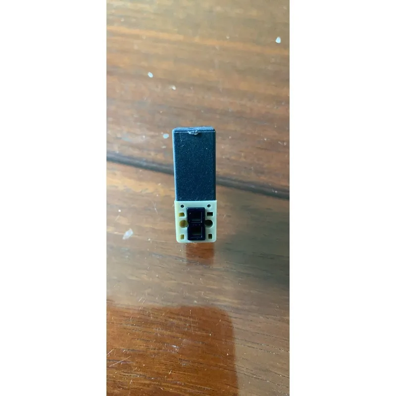 Подходит для электромагнитного клапана DB 375 (1.2) -2ZJ-F 12VDC 5/0.5 W 0-7bar
Подходит для электромагнитного клапана DB 375 (1.2) -2ZJ-F 12VDC 5/0.5 W 0-7bar
