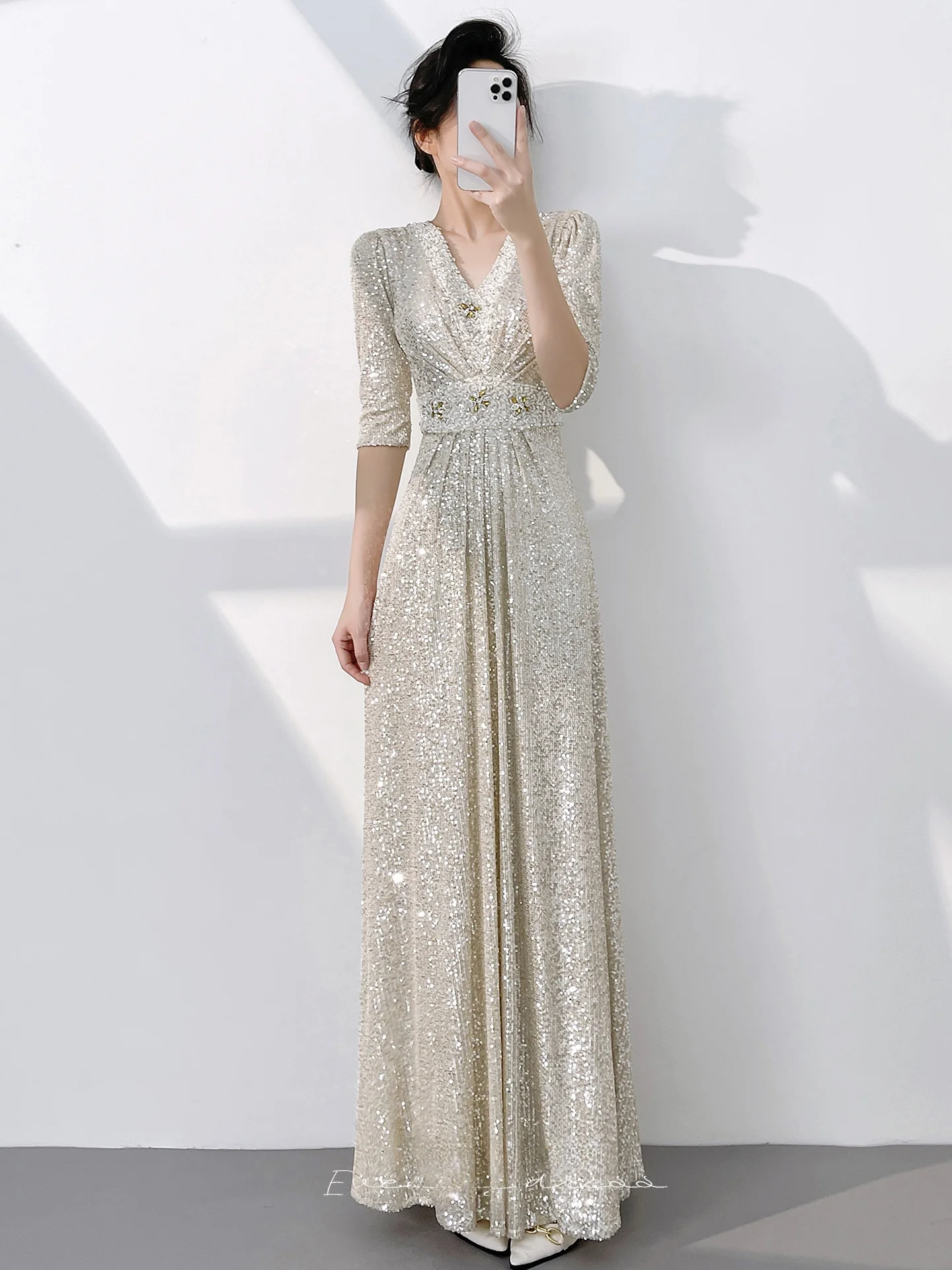 Ele Evening Gown Women's 2025 New Silver Color Year Conference Host Fi Tail Sequin Large Chorus Captain Skirt
Ele Evening Gown Women's 2025 New Silver Color Year Conference Host Fi Tail Sequin Large Chorus Captain Skirt