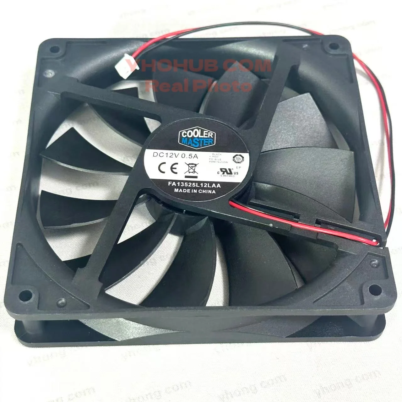 Cooler Master FA13525L12LAA DC 12V 0.5A 135x135x25mm 2-Wire Server Cooling Fan
Cooler Master FA13525L12LAA DC 12V 0.5A 135x135x25mm 2-Wire Server Cooling Fan
