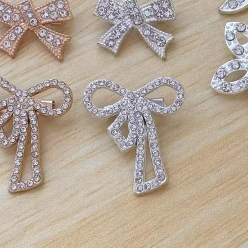 Sparkly Rhinestone Bow Buckle DIY Applique for Garment Shoe Bag Wedding Accessories Crystal Handmade Design
Sparkly Rhinestone Bow Buckle DIY Applique for Garment Shoe Bag Wedding Accessories Crystal Handmade Design