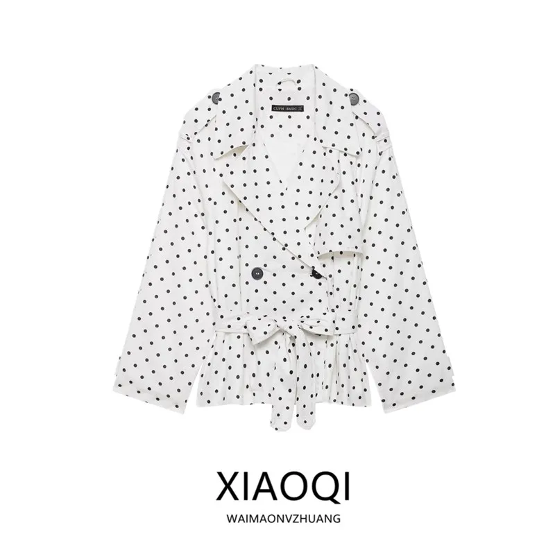 Summer 2026 New Polka Dot Long Sleeve Turn-down Collar Windbreaker Jacket Women's Short Outerwear Double-breasted Commuter Style
Summer 2026 New Polka Dot Long Sleeve Turn-down Collar Windbreaker Jacket Women's Short Outerwear Double-breasted Commuter Style
