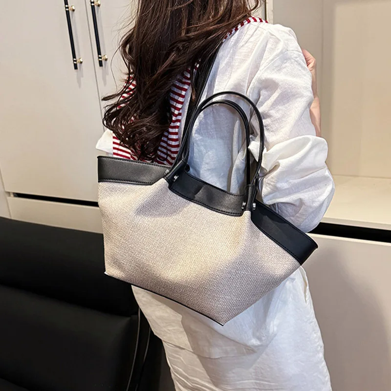 Women's Fashion Shoulder Canvas Wing Shoulder Bag 2025 New Design Large Capacity Off-Road Shoulder Bag Multi-Function Tote Bag
Women's Fashion Shoulder Canvas Wing Shoulder Bag 2025 New Design Large Capacity Off-Road Shoulder Bag Multi-Function Tote Bag