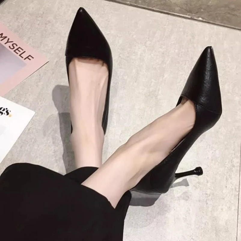 Summer new European style high heels strap Patent leather women's shoes work sandals stiletto
Summer new European style high heels strap Patent leather women's shoes work sandals stiletto
