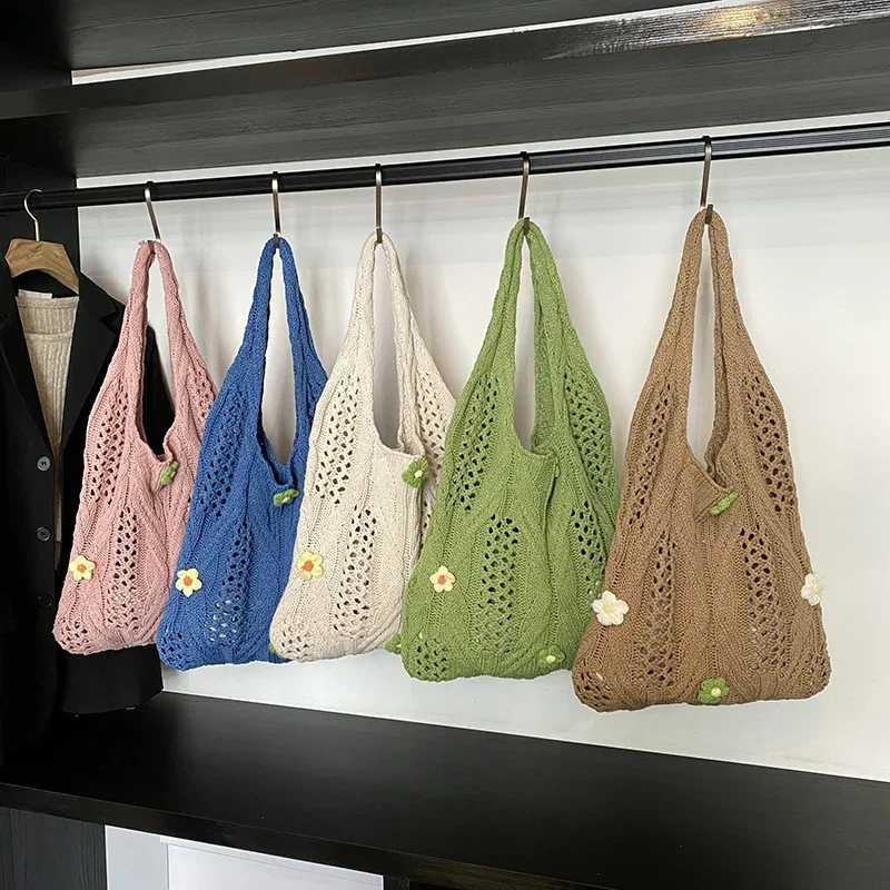 Fabric Hollow Out Flowers Shoulder Bags Large Capacity Simple 2025 Hot Sale Women's Bags Soft Commuting Women's Handbags
Fabric Hollow Out Flowers Shoulder Bags Large Capacity Simple 2025 Hot Sale Women's Bags Soft Commuting Women's Handbags