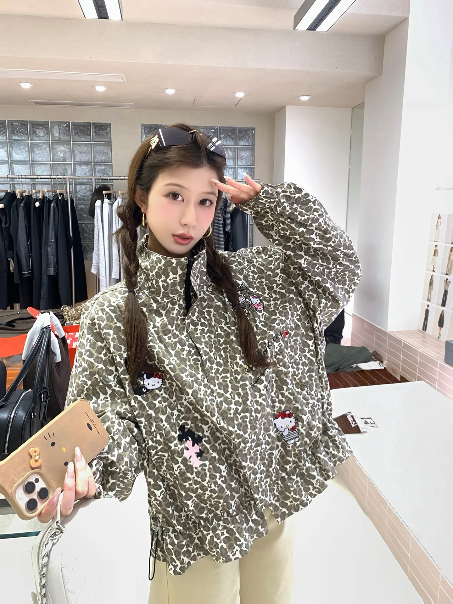 Xueke Leopard Print Kit Jaet Women's Retro Faion Hong Kong Sle Loose High Design Cool Sweet Wind Coat Casual Sle
Xueke Leopard Print Kit Jaet Women's Retro Faion Hong Kong Sle Loose High Design Cool Sweet Wind Coat Casual Sle