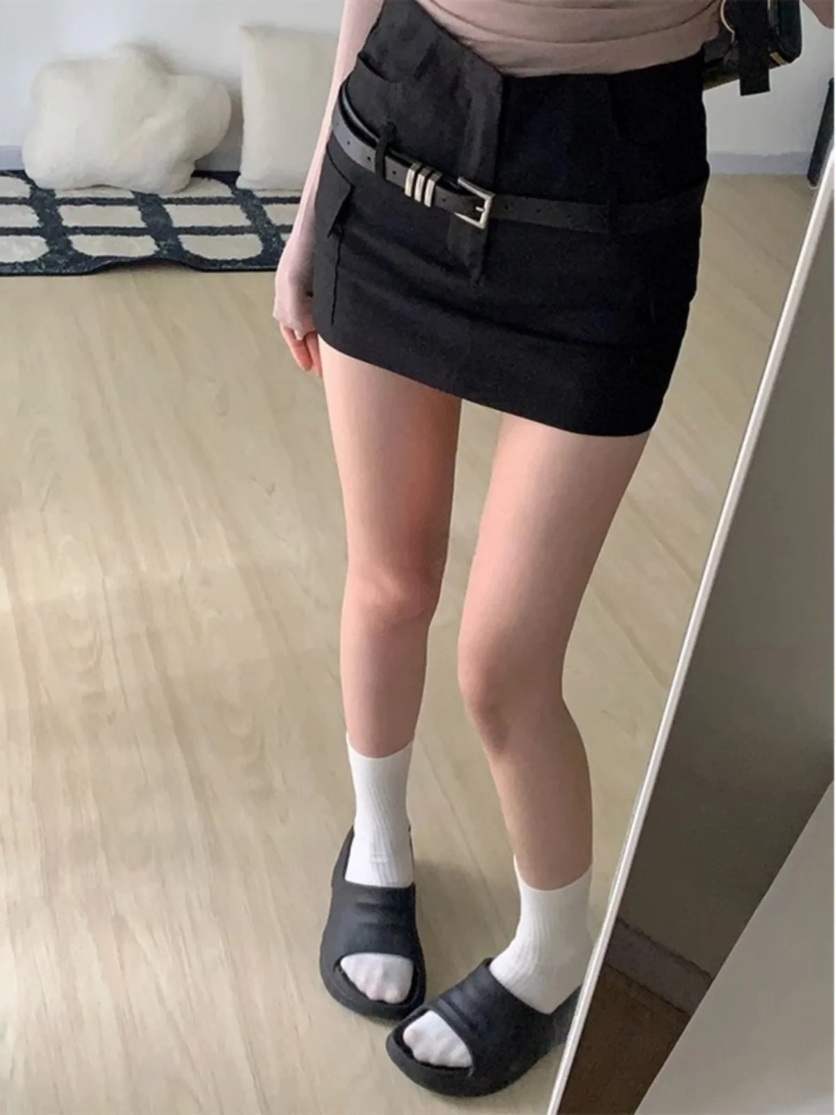 Американская юбка больших размеров для женщин, облегающая, с высокой талией, для работы, короткая, летняя, модная, с уникальным дизайном
Американская юбка больших размеров для женщин, облегающая, с высокой талией, для работы, короткая, летняя, модная, с уникальным дизайном