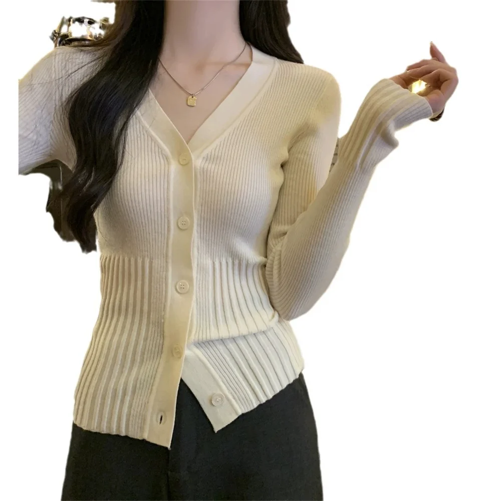 2025 Fashion Knitted Cardigan Women Spring Autumn Sweater Cropped Cardigan Jumper Slim Coat Long Sleeve V-neck Korean New
2025 Fashion Knitted Cardigan Women Spring Autumn Sweater Cropped Cardigan Jumper Slim Coat Long Sleeve V-neck Korean New