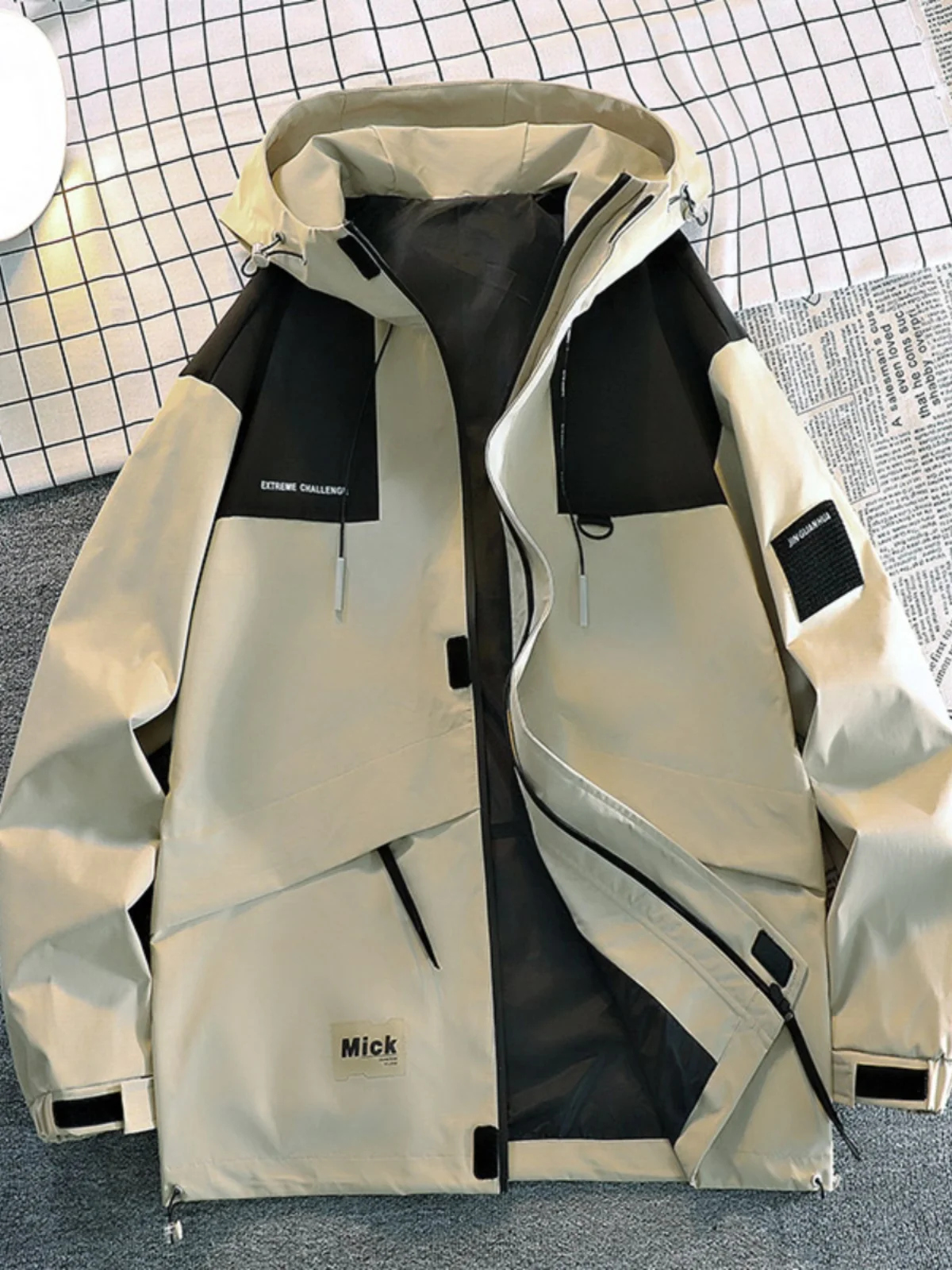 Весенне-осенняя мужская рабочая куртка свободного кроя, молодежная модная универсальная функциональная ветровка с капюшоном, современный стильный дизайн
Весенне-осенняя мужская рабочая куртка свободного кроя, молодежная модная универсальная функциональная ветровка с капюшоном, современный стильный дизайн