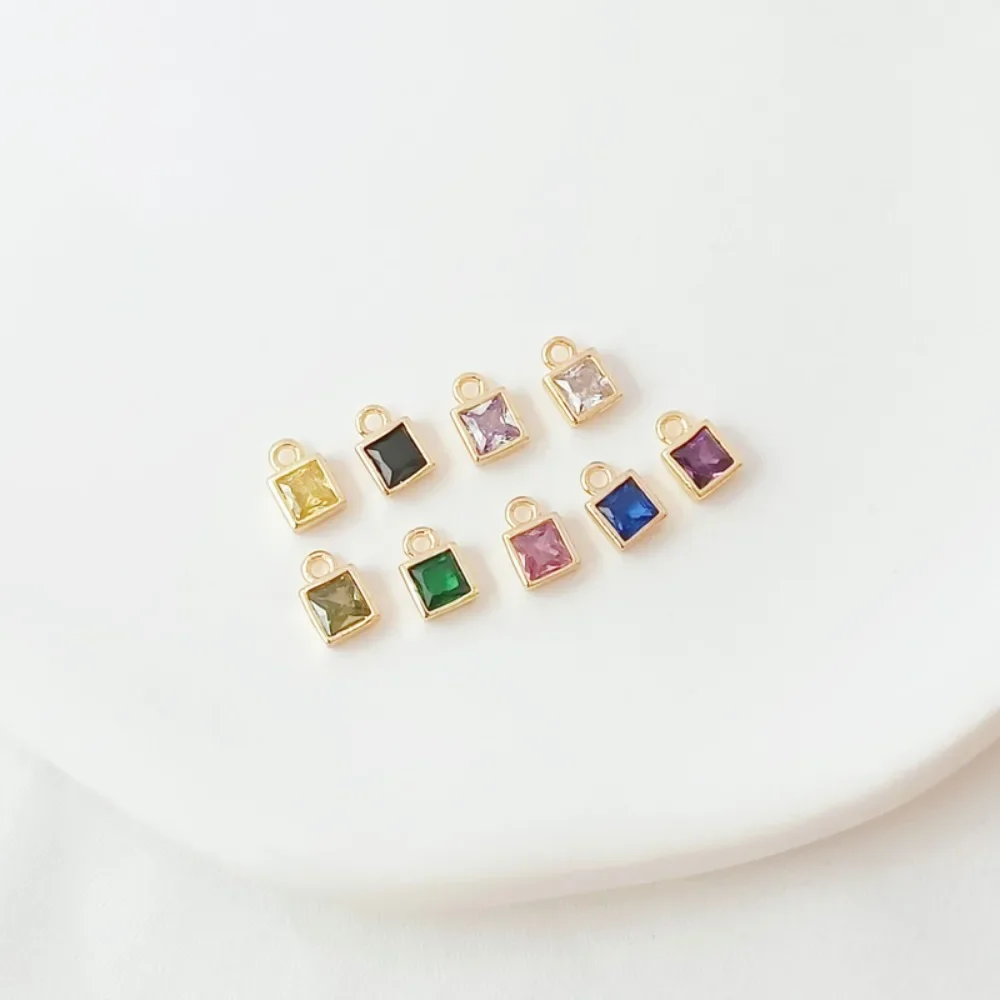 14K Gold-plated Micro-inlaid Zircon Square Edge Small Pendant, Handcrafted DIY Bracelet, Pendant, Earrings, Square Pendant
14K Gold-plated Micro-inlaid Zircon Square Edge Small Pendant, Handcrafted DIY Bracelet, Pendant, Earrings, Square Pendant
