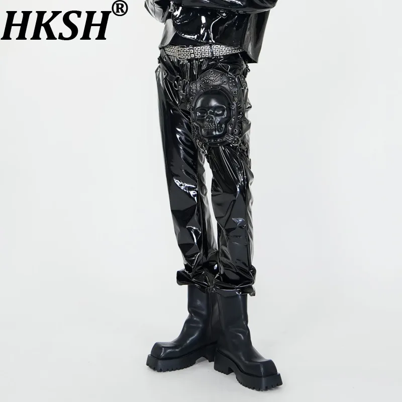 Мужские брюки HKSH из тонкой лакированной искусственной кожи для весны и осени, новинка, в стиле панк, облегающие, для выступлений, многослойные, шикарные, HK19422
Мужские брюки HKSH из тонкой лакированной искусственной кожи для весны и осени, новинка, в стиле панк, облегающие, для выступлений, многослойные, шикарные, HK19422