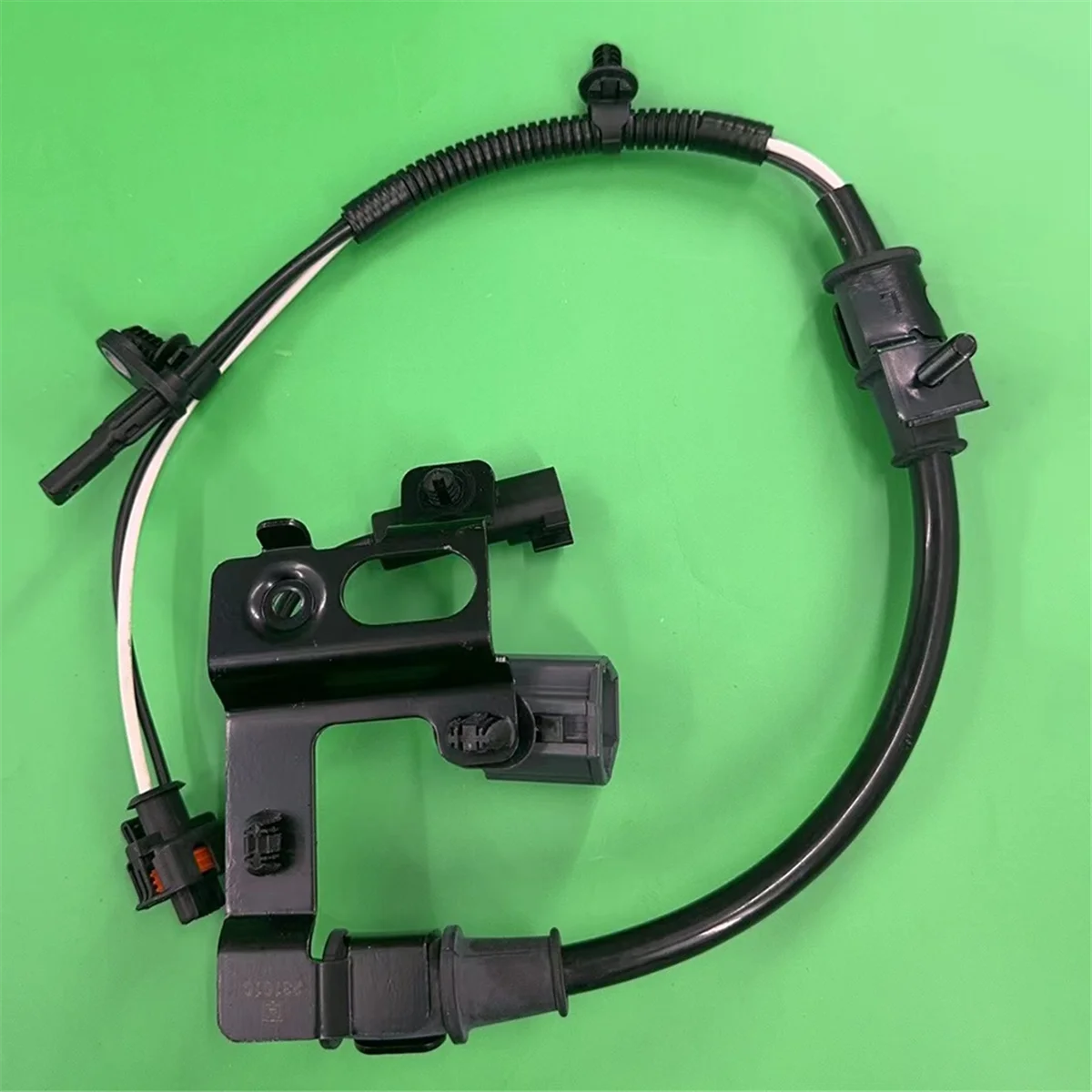 Right Rear Wheel ABS Sensor L1MC-2D332A3DPL for Ford Explorer Lincoln Aviator Police 2020-2023 Speed Sensor L1MC2D332A1
Right Rear Wheel ABS Sensor L1MC-2D332A3DPL for Ford Explorer Lincoln Aviator Police 2020-2023 Speed Sensor L1MC2D332A1