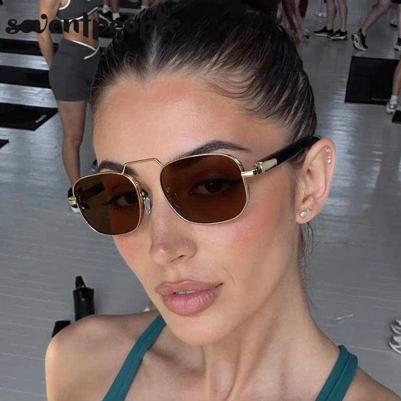 Vintage Small Frame Rectangle Sunglasses Women 2025 Luxury Brand Classic Punk Outdoor Driving Sunglass For Ladies Trendy Shades
Vintage Small Frame Rectangle Sunglasses Women 2025 Luxury Brand Classic Punk Outdoor Driving Sunglass For Ladies Trendy Shades