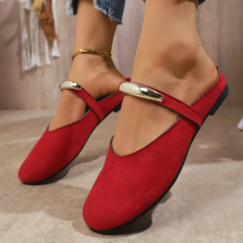 Plus Size 2025 Summer New Women's Closed Toe Slippers Outdoor Metal Decoration Flat with Sandals Hot Sale Daily Casual Slippers
Plus Size 2025 Summer New Women's Closed Toe Slippers Outdoor Metal Decoration Flat with Sandals Hot Sale Daily Casual Slippers