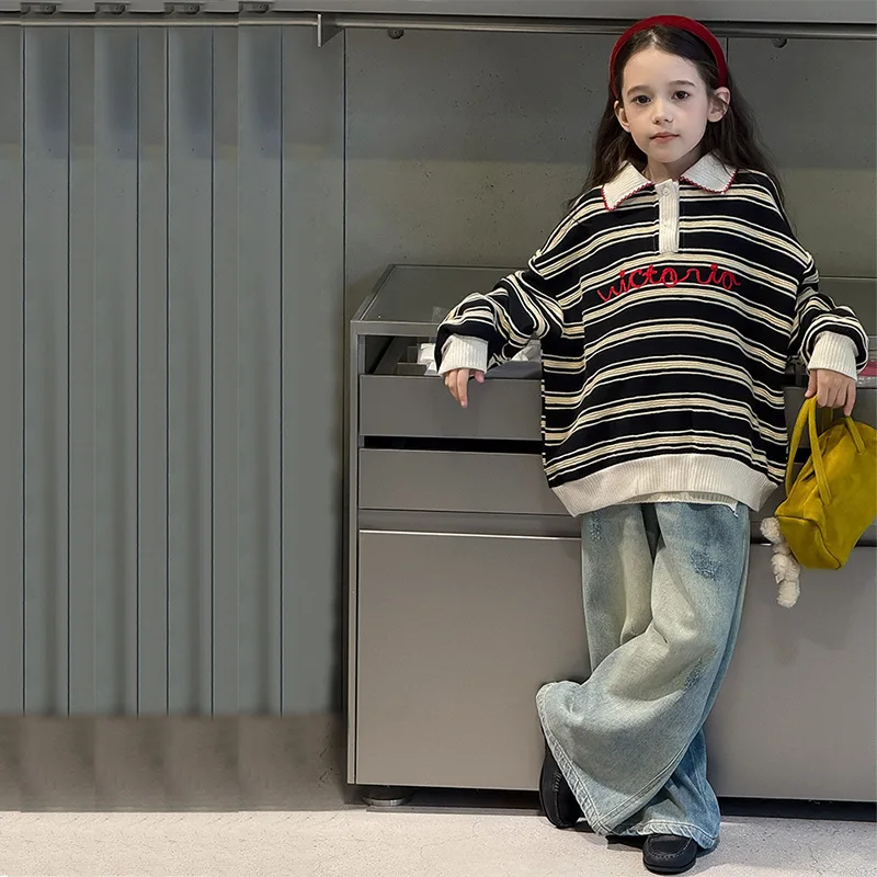 Футболки для девочек, осень 2024, новые корейские свободные полосатые топы с отложным воротником и длинными рукавами, универсальные повседневные брюки
Футболки для девочек, осень 2024, новые корейские свободные полосатые топы с отложным воротником и длинными рукавами, универсальные повседневные брюки