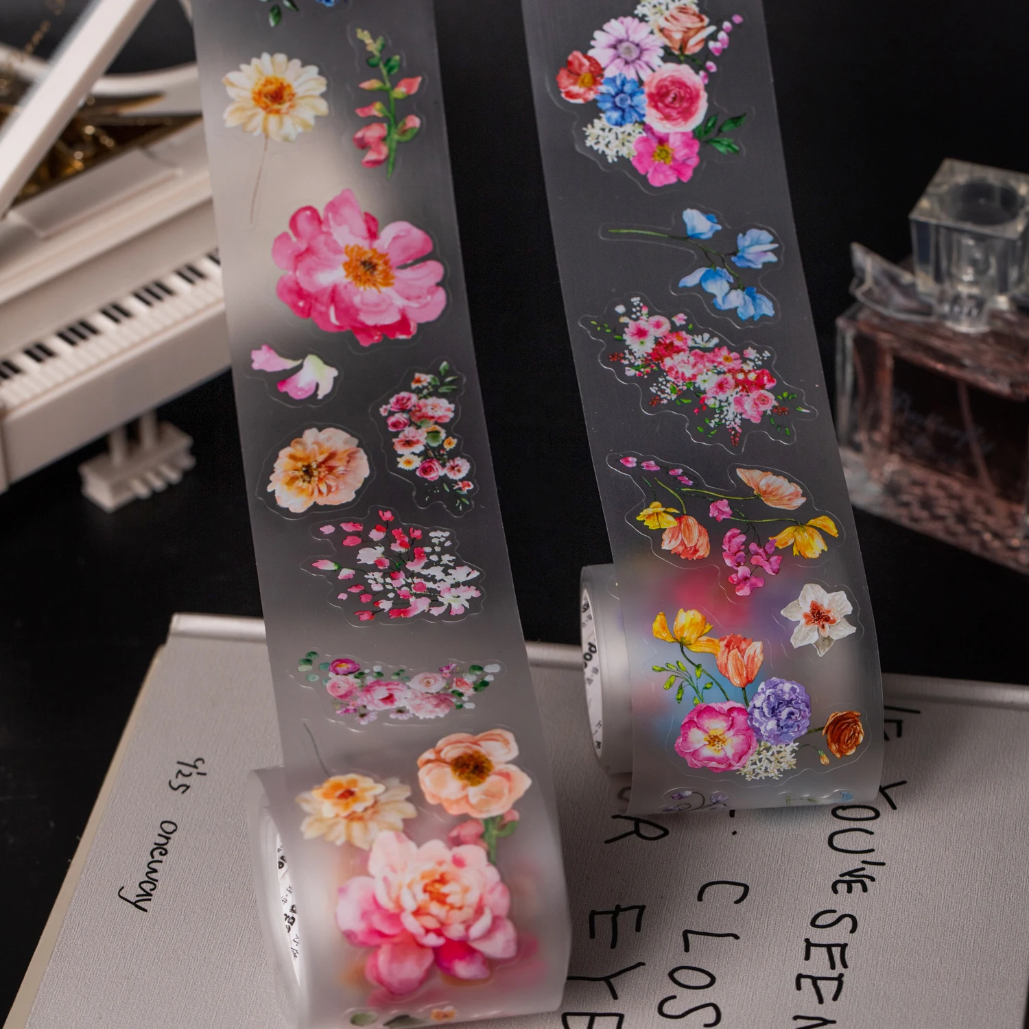50mm*200cm A Love Letter Sent To Flower Series Vintage Watercolor Landscape PET Tape Creative DIY Journal Collage Stationery
50mm*200cm A Love Letter Sent To Flower Series Vintage Watercolor Landscape PET Tape Creative DIY Journal Collage Stationery