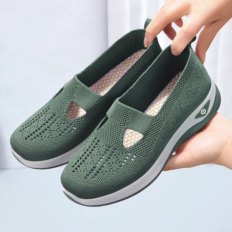 Large Size Women's Shoes with Soft Soles Comfortable Slip-On Mesh Breathable Flat Shoes
Large Size Women's Shoes with Soft Soles Comfortable Slip-On Mesh Breathable Flat Shoes