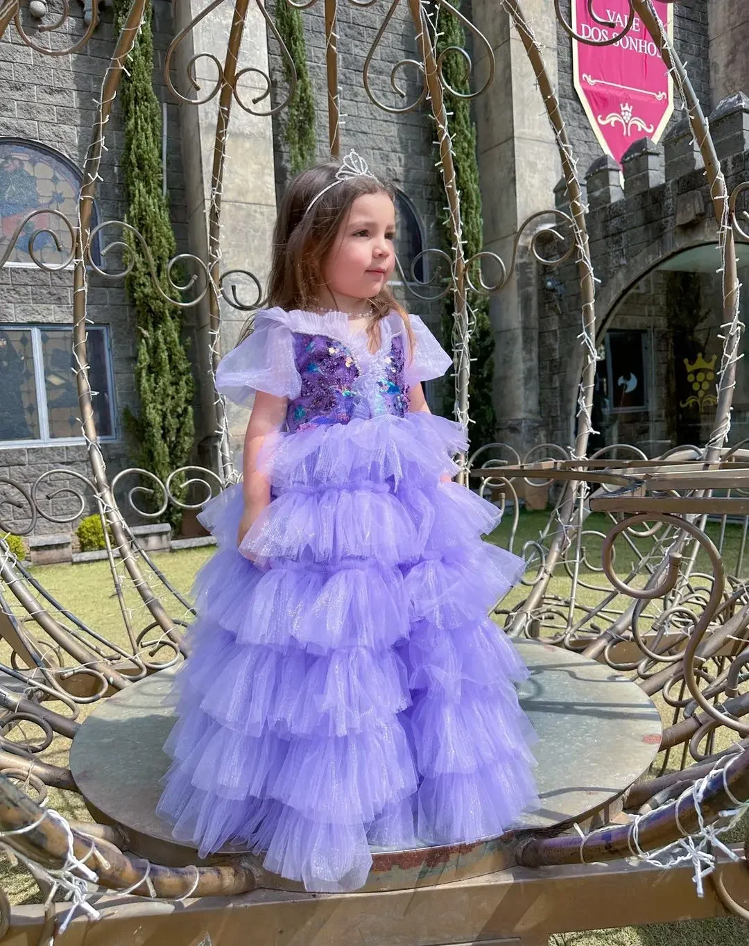 Lovely Lavender Little Princess Tulle Fluffy Layering Exquisite Flower Girl Dress for Kids Wedding Birthday Party Evening Gowns
Lovely Lavender Little Princess Tulle Fluffy Layering Exquisite Flower Girl Dress for Kids Wedding Birthday Party Evening Gowns