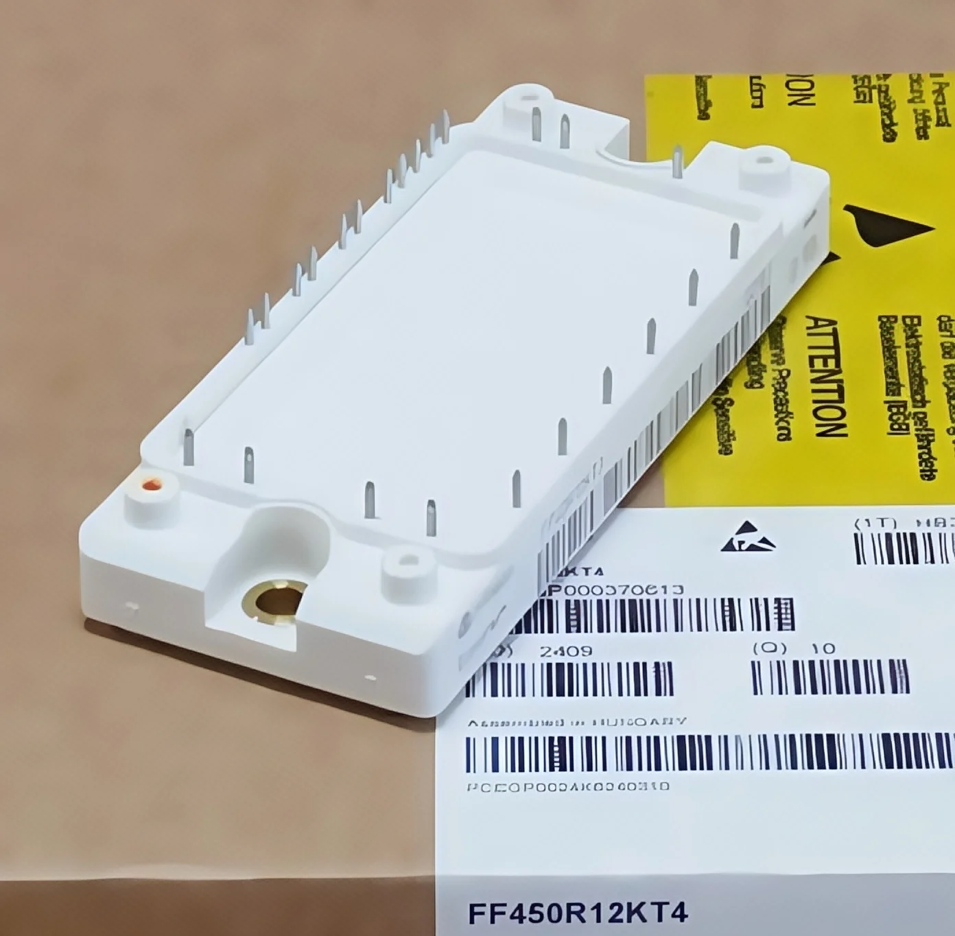 FP40R12KT3 FP25R12KT3 FP40R12KE3 BSM35GP120...модуль INFINEON, импортный оригинальный запас!
FP40R12KT3 FP25R12KT3 FP40R12KE3 BSM35GP120...модуль INFINEON, импортный оригинальный запас!