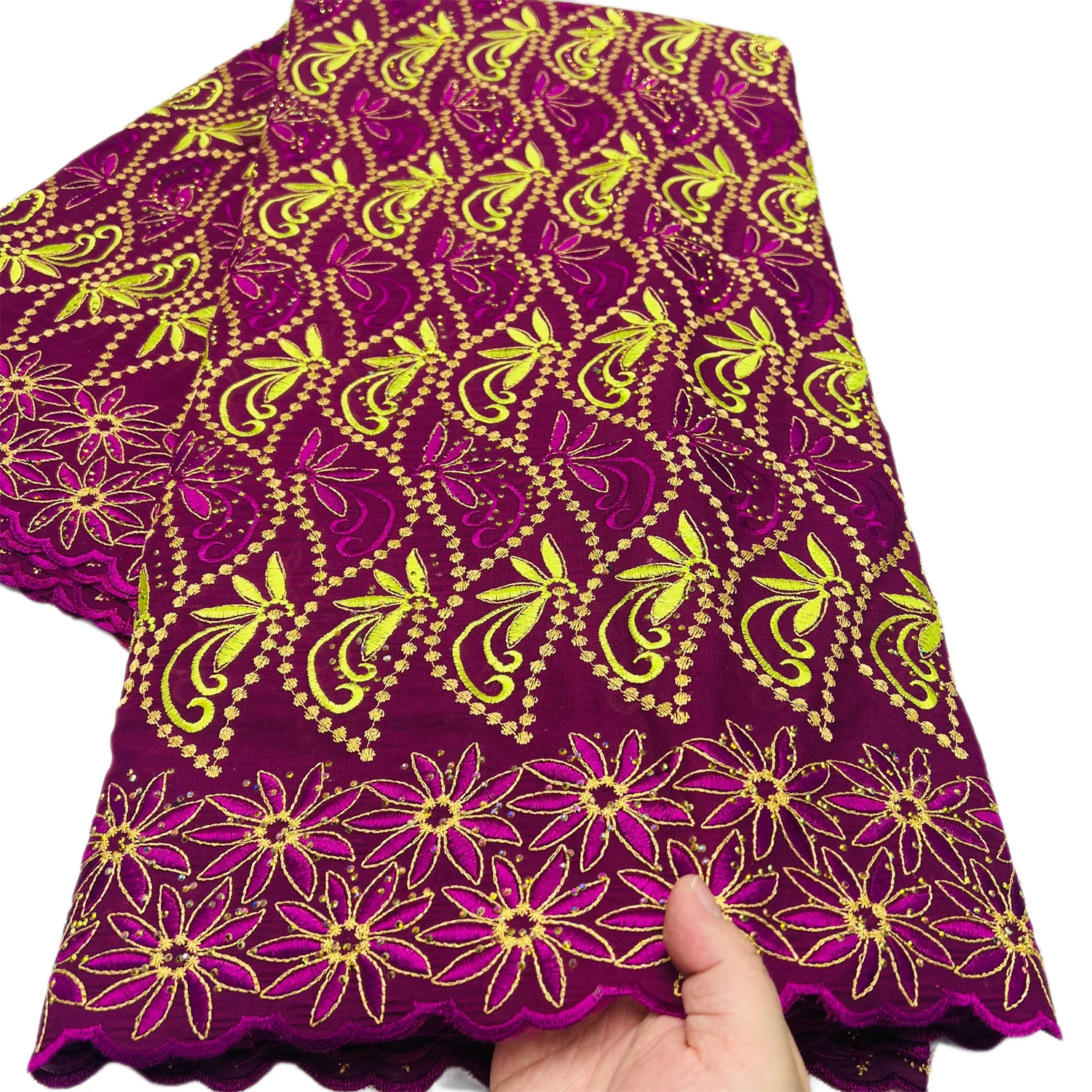 African 100% Cotton Dry Lace Fabric 2025 High Quality Nigerian Swiss Voile Stones Embroidery Lace Fabric For Women Party Dress
African 100% Cotton Dry Lace Fabric 2025 High Quality Nigerian Swiss Voile Stones Embroidery Lace Fabric For Women Party Dress