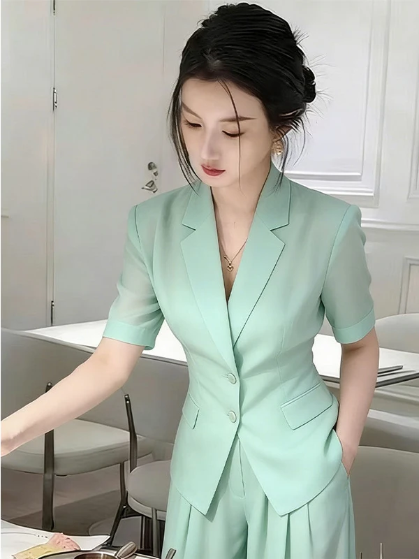 New Summer Women's Suit Set Short Sleeve High Waist Slimming Casual Commute Two Piece Set Breathable Fashionable Business Casual
New Summer Women's Suit Set Short Sleeve High Waist Slimming Casual Commute Two Piece Set Breathable Fashionable Business Casual