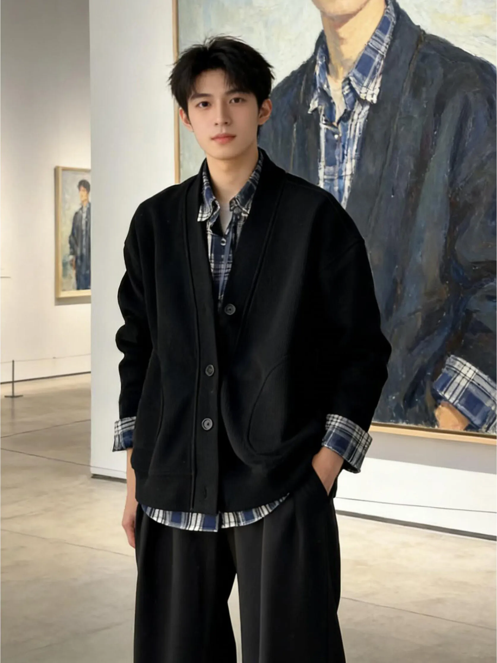 Korean Sle Bla Gingham V-Ne Men's Sweater Cardigan Spring High-End Feeling Layering Long Sve Comfortable Anti-Wrinkle
Korean Sle Bla Gingham V-Ne Men's Sweater Cardigan Spring High-End Feeling Layering Long Sve Comfortable Anti-Wrinkle