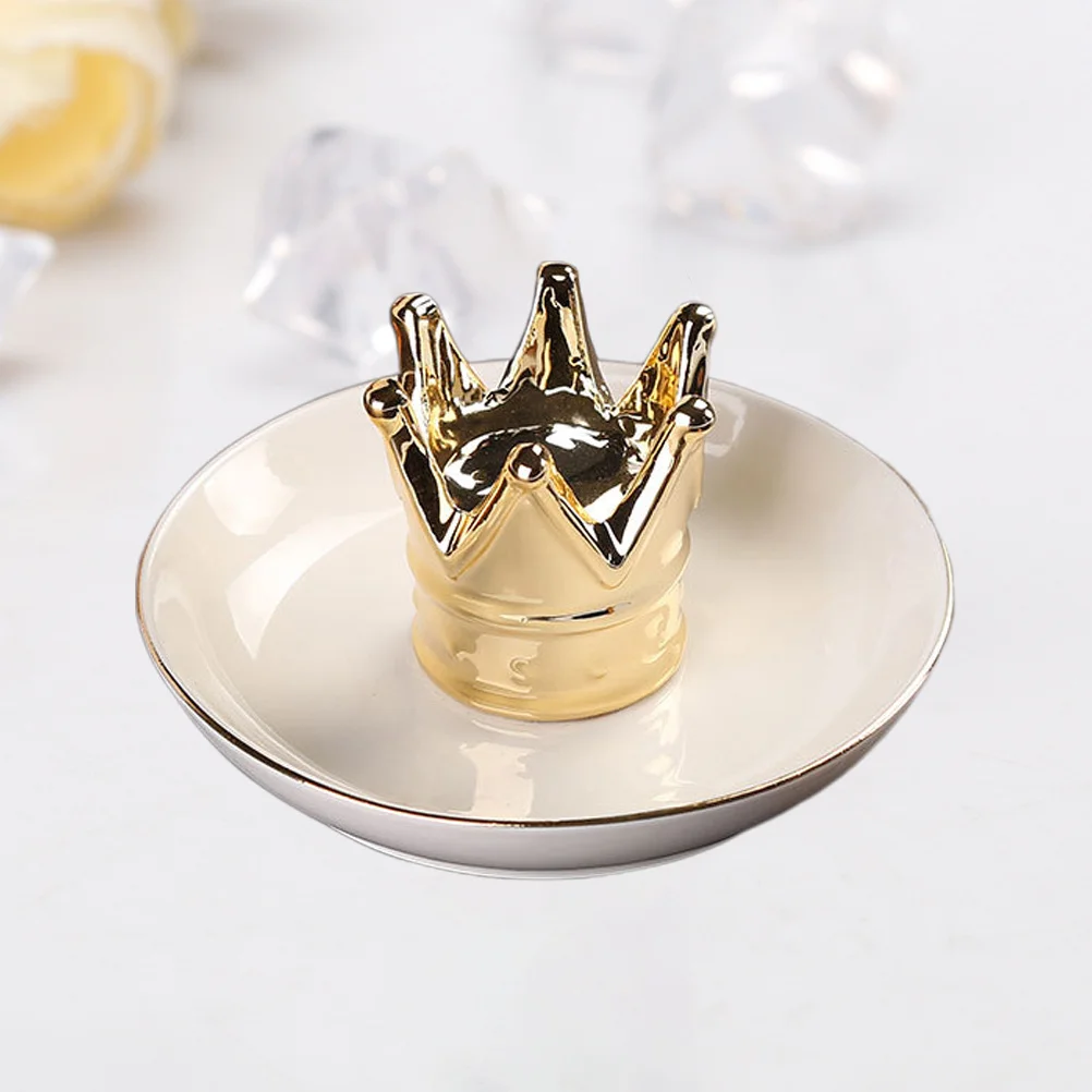 Porcelain Ring Holder Crown Jewelry Tray Smooth Ceramic Dish for Women Bracelet Necklace Earring Organizer Decorative Home Decor
Porcelain Ring Holder Crown Jewelry Tray Smooth Ceramic Dish for Women Bracelet Necklace Earring Organizer Decorative Home Decor