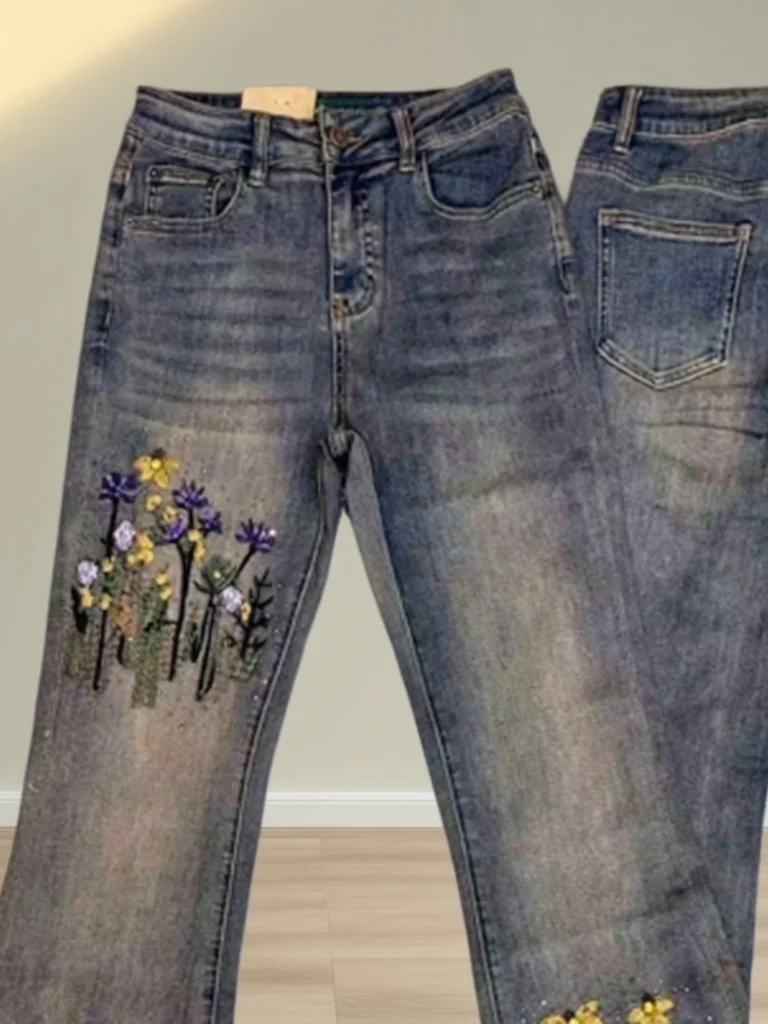 Elegant Embroidered High Waist Bell Bottom Jeans for Pear Shaped Women Spring Fashion Street Style plus Size Casual Fit
Elegant Embroidered High Waist Bell Bottom Jeans for Pear Shaped Women Spring Fashion Street Style plus Size Casual Fit