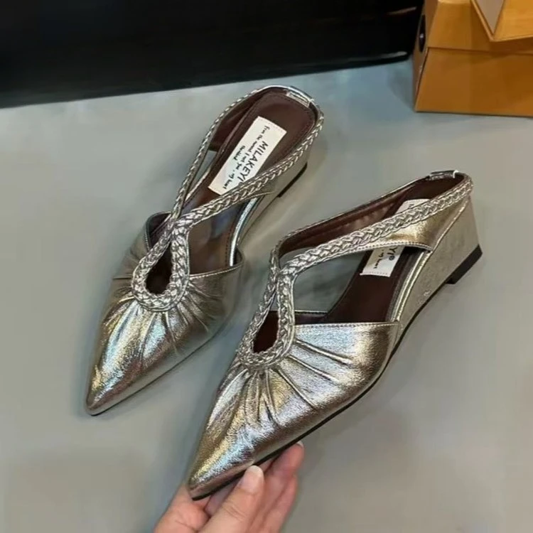 2026 Summer New Versatile Comfortable Fashionable Internet Celebrity Woven Design Women's Popular Pointed Half-Slippers
2026 Summer New Versatile Comfortable Fashionable Internet Celebrity Woven Design Women's Popular Pointed Half-Slippers