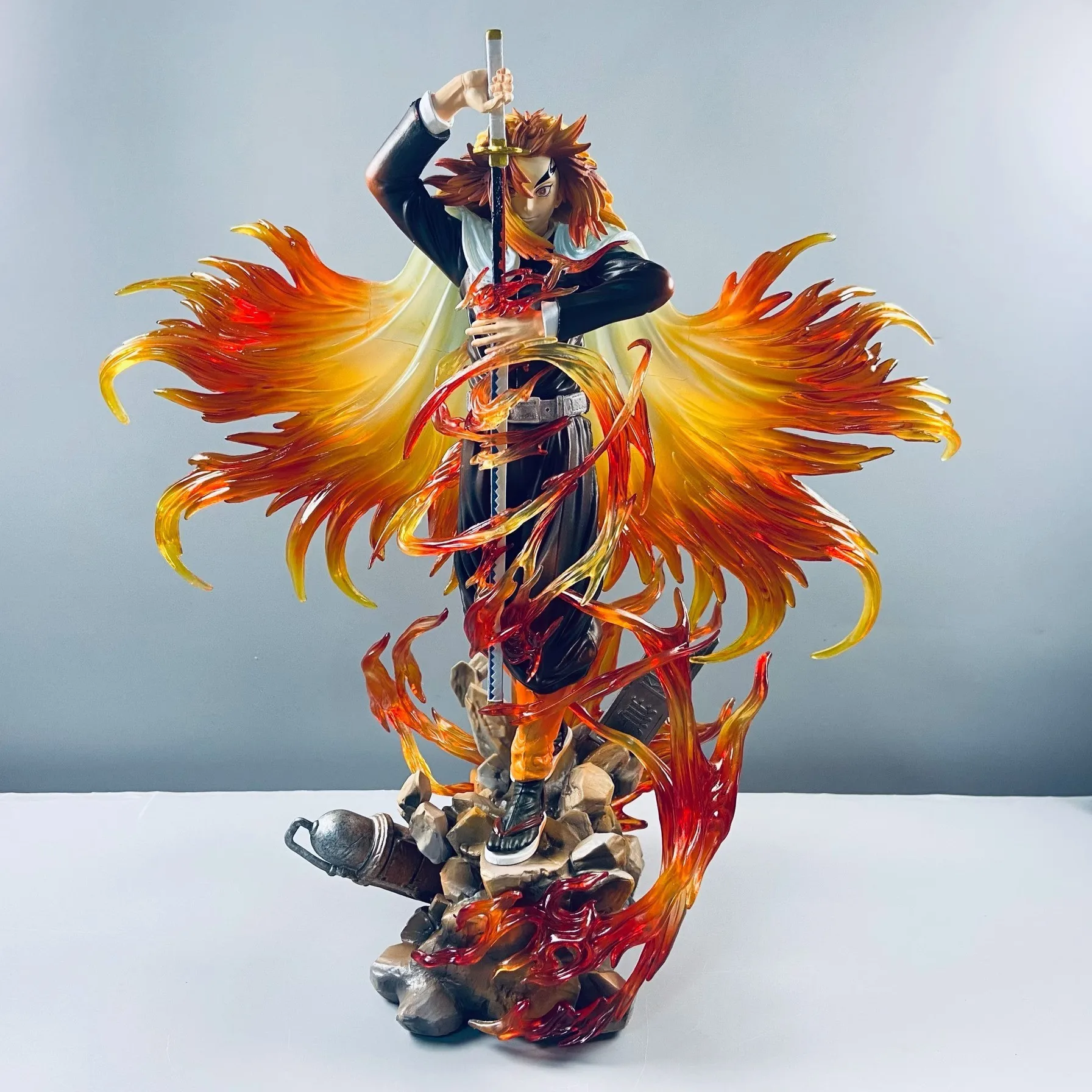 30cm Exquisite Demon Slayer Rengoku Kyoujurou handmade model.Desktop decoration collection.High-quality PVC material.Toy gifts
30cm Exquisite Demon Slayer Rengoku Kyoujurou handmade model.Desktop decoration collection.High-quality PVC material.Toy gifts