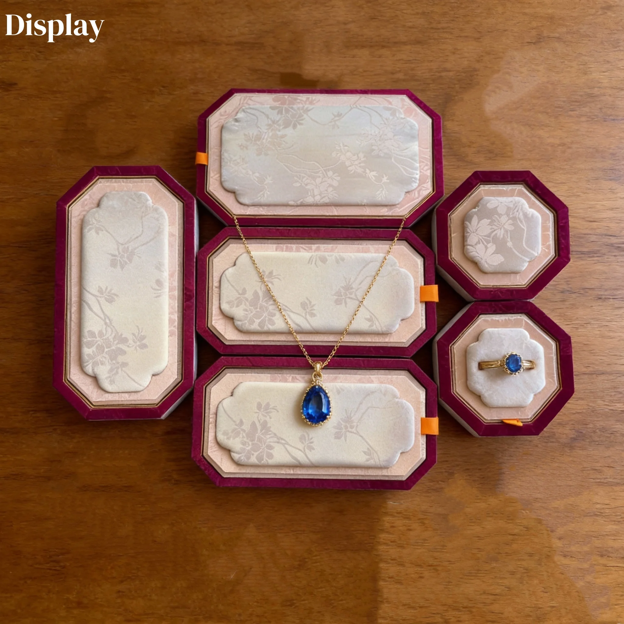 Креативный органайзер для украшений Palace Wind: пылезащитный поднос для хранения нефритовых колец и браслетов
Креативный органайзер для украшений Palace Wind: пылезащитный поднос для хранения нефритовых колец и браслетов