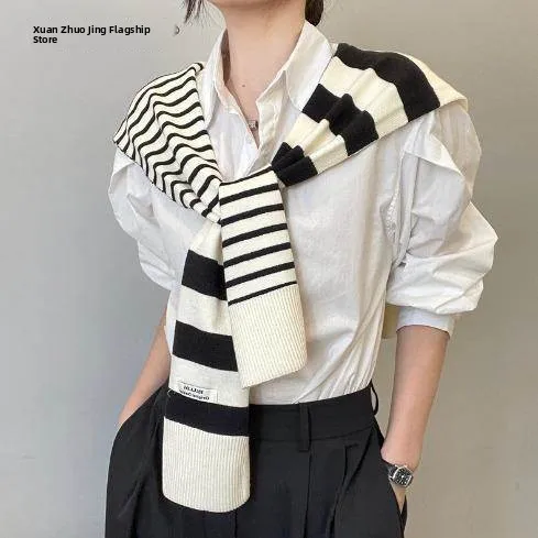 2024 New Stripe Knitted Scarf Women's Outerwear Shoulder Neck Protection Fashionable High-End Feelings Home Warmth Supplies
2024 New Stripe Knitted Scarf Women's Outerwear Shoulder Neck Protection Fashionable High-End Feelings Home Warmth Supplies