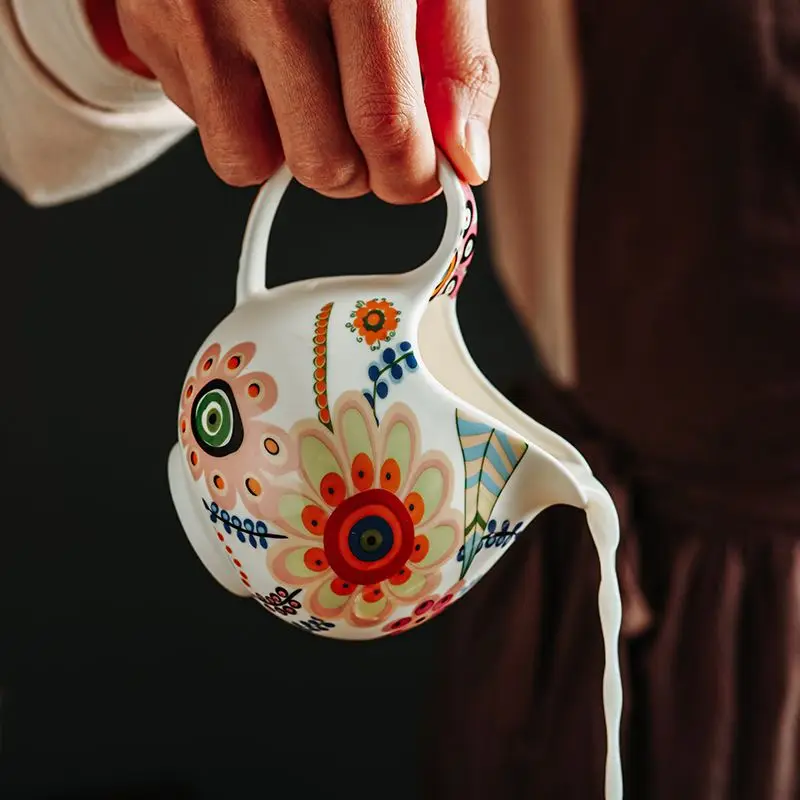 Butterfly Love Flower Milk Jugs, Milk Cup Can Fair Coffee Utensils Coffee Cup Sauce Japanese Household Retro Tank Pot Coffeeware
Butterfly Love Flower Milk Jugs, Milk Cup Can Fair Coffee Utensils Coffee Cup Sauce Japanese Household Retro Tank Pot Coffeeware