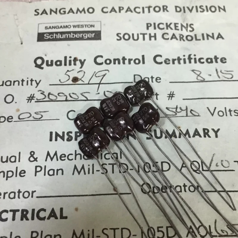 10 шт. новый американский SANGAMO Sam 270PF 300 В Fever аудио серебряный конденсатор слюды 3-контактный расстояние
10 шт. новый американский SANGAMO Sam 270PF 300 В Fever аудио серебряный конденсатор слюды 3-контактный расстояние
