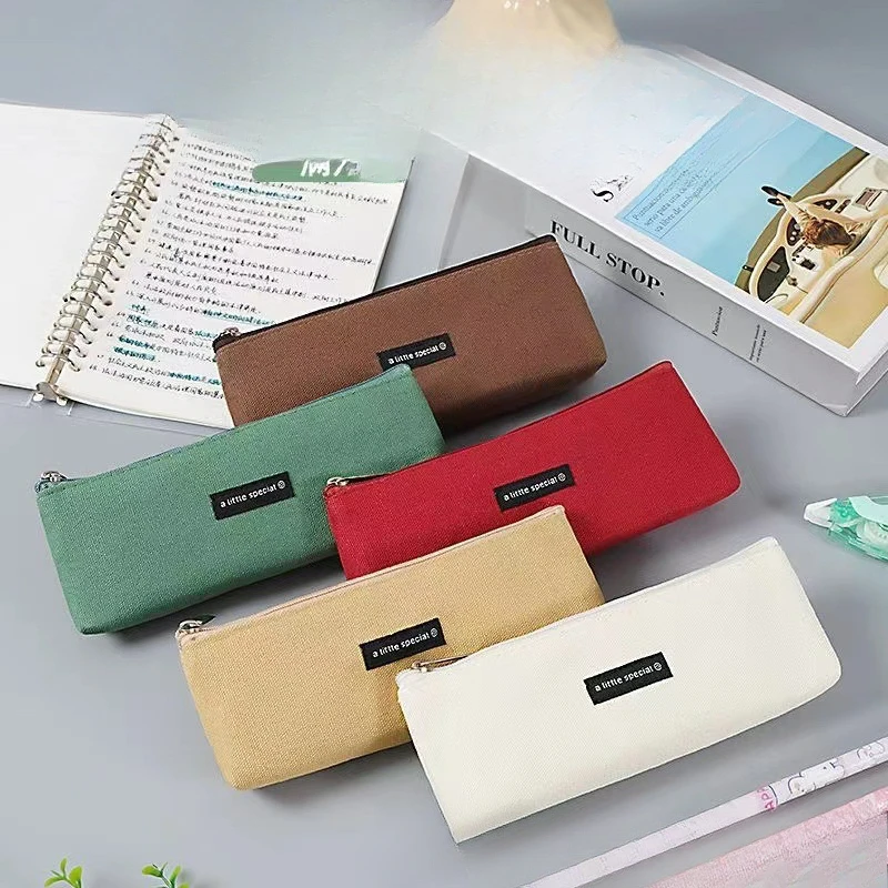 Canvas material homemade pencil case large capacity student pencil case simple solid color zipper storage pencil case
Canvas material homemade pencil case large capacity student pencil case simple solid color zipper storage pencil case