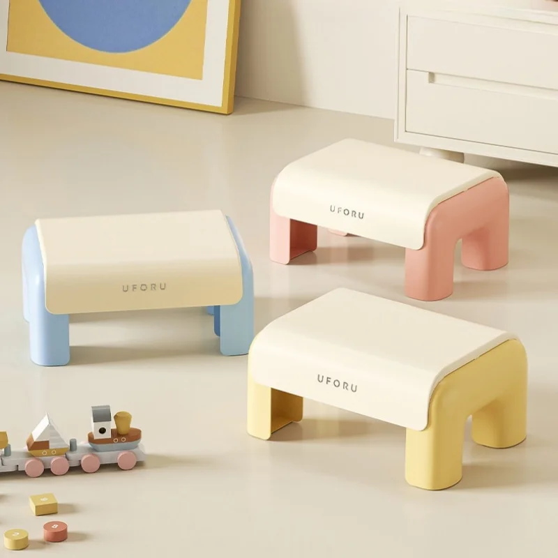 Children's Plastic Low Stool Bathroom Footrest Stool and Household Living Room Stackable Thickened Anti-slip Shoe-changing Stool
Children's Plastic Low Stool Bathroom Footrest Stool and Household Living Room Stackable Thickened Anti-slip Shoe-changing Stool